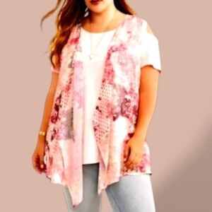 🌺 Beautiful Floral And Paisley Sleeveless Kimono/ Beach Cover